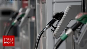Veste uriașă pentru românii care merg în Grecia! Se ieftinește benzina, biletele de feribot și alimentele la raft