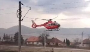Tragedie în Miercurea Ciuc! O căruță cu copii, spulberată de tren. Un mort și intervenție cu elicopterul SMURD