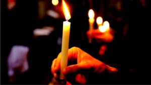 Veste imensă pentru credincioși! Cum ajunge Lumina Sfântă în România, deși Israelul e sub alertă maximă de război