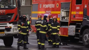 Momente de panică la o grădiniță din Bistrița! Copii și profesori evacuați de urgență după un miros puternic de fum