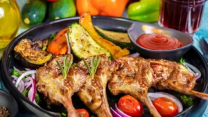 Greșeala uriașă pe care o fac gospodinele la friptura de miel! Ingredientul care îi strică tot gustul și o face amară