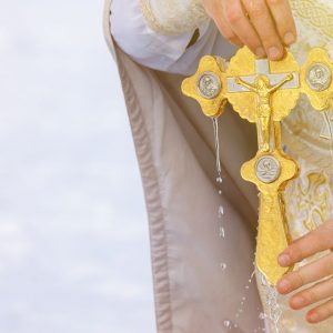 Ce trebuie să faci de Izvorul Tămăduirii 2026. Tradiția care îți aduce noroc și ce obiecte este interzis să speli azi