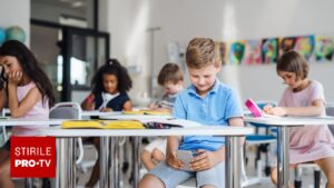 Fără telefoane la școală! Proiectul care vizează toți elevii, inclusiv liceenii