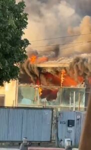Incendiu violent la un depozit de anvelope de lângă București. Trafic blocat pe DN 6