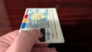 Schimbare majoră pentru tineri! Lege nouă: Minorii nu mai au voie în cluburi și baruri pe timp de noapte