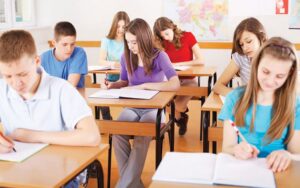 Veste uriașă pentru elevi și profesori! Se întâmplă la începutul lunii iunie: vin două zile libere de la stat