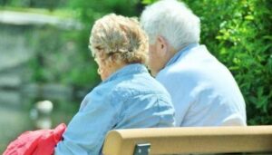Veste proastă pentru românii care vor la pensie mai devreme! Ce se întâmplă cu creierul tău dacă nu mai mergi la muncă