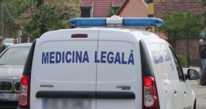 O adolescentă de 16 ani a murit după ce a căzut de pe o clădire din Oradea. Ce au găsit polițiștii la fața locului