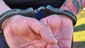Bărbat ucis în plină stradă în Sectorul 4 din București. Trei bărbați au fost arestați după scenele de o violență rară