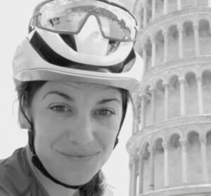 Tragedie pentru o româncă stabilită în străinătate. A murit pe bicicletă după ce un șofer a făcut o manevră interzisă