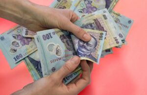 Bani în plus pe lângă șomaj! Cine îi poate primi timp de doi ani și când riști să îi pierzi definitiv