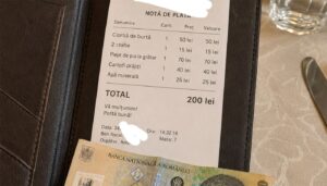 Scandal pe nota de plată în Vama Veche: A lăsat doar 5 lei bacșiș la 200 de lei. Internauții au luat foc: E puțin?