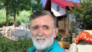 INCREDIBIL! A vândut o vilă și patru apartamente ca să facă asta…