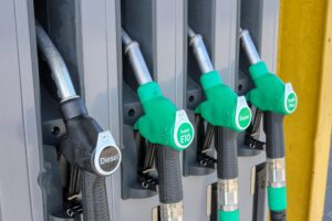 Schimbări importante la pompă! Unde găsești cea mai ieftină benzină și motorină din țară azi, 24 iunie