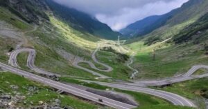 Veste pentru șoferi! Transfăgărășanul se închide miercuri. Iată intervalul orar în care nu vei putea circula