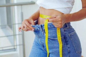 Vrei să slăbești ușor în iulie? Trucul simplu care te ajută să scapi de kilogramele în plus fără înfometare